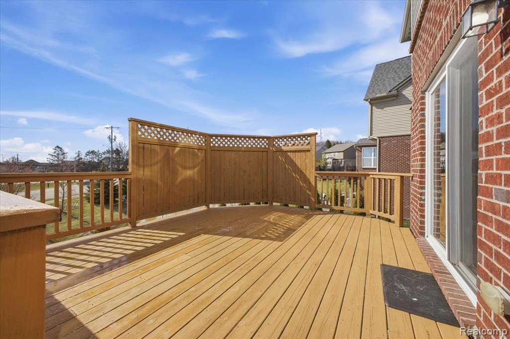 4930 E Stonegate Circle, Lake Orion, MI — Photo 45