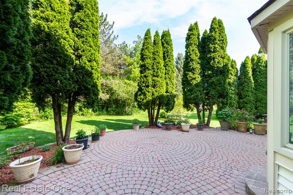 7062 Foxridge Drive, Canton, MI 48187 — Photo 48