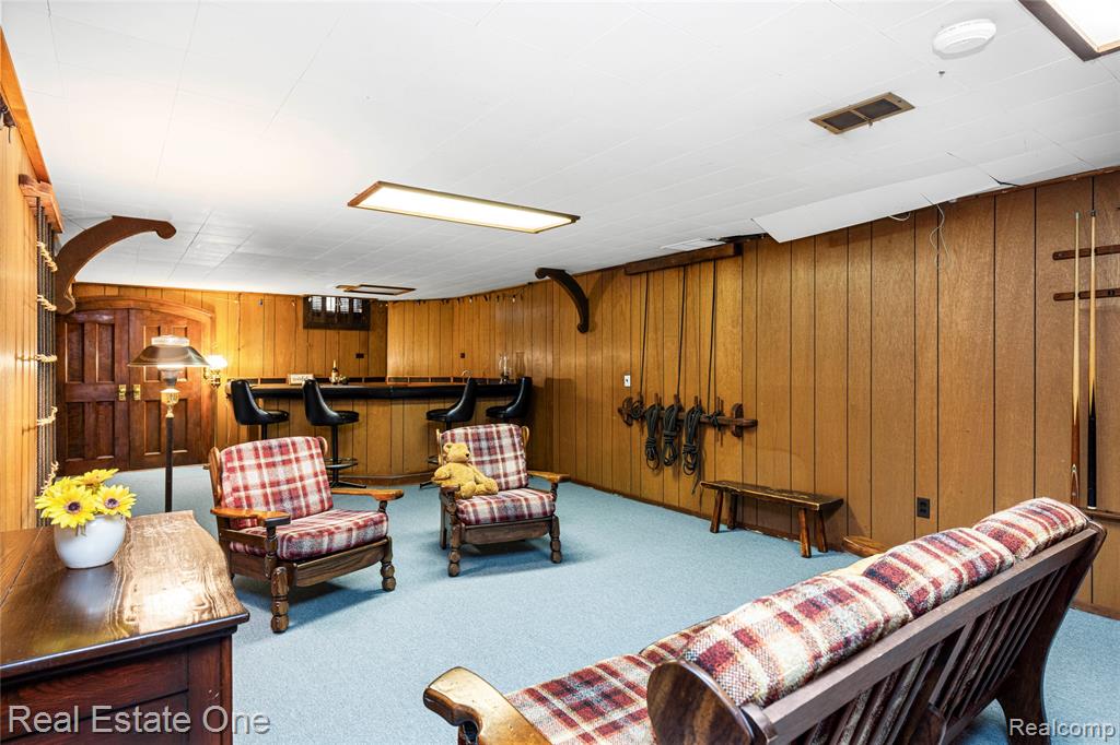 1675 Ledbury Drive, Bloomfield Hills, MI 48304 — Photo 36