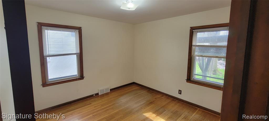 1937 Allard Avenue, Grosse Pointe Woods, MI 48236 — Photo 10
