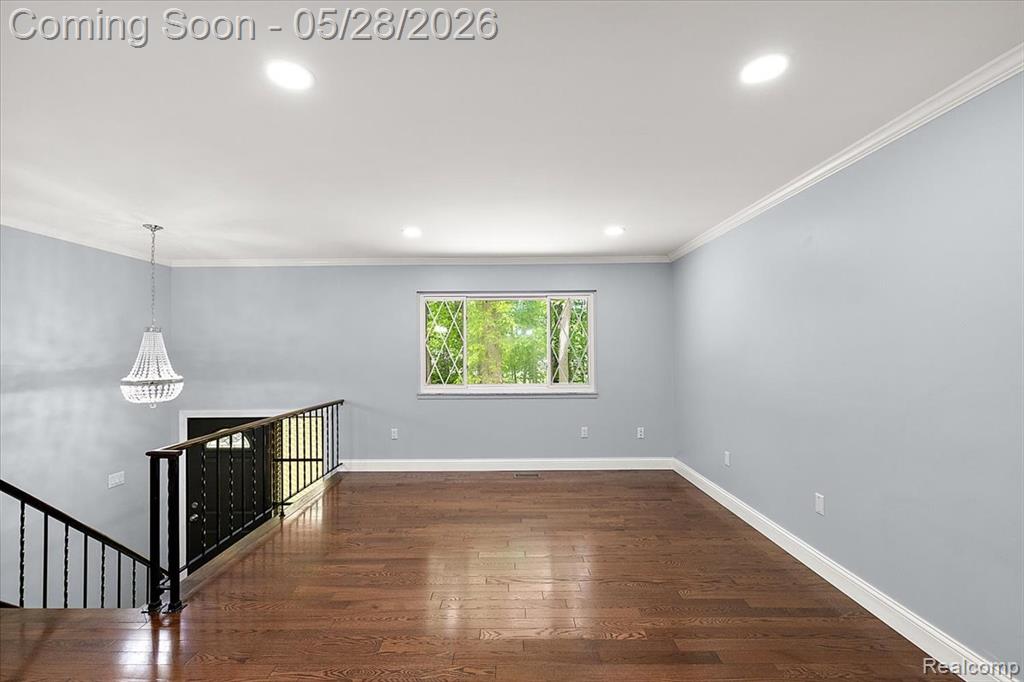 25136 Westmoreland Drive, Farmington, MI 48336 — Photo 12