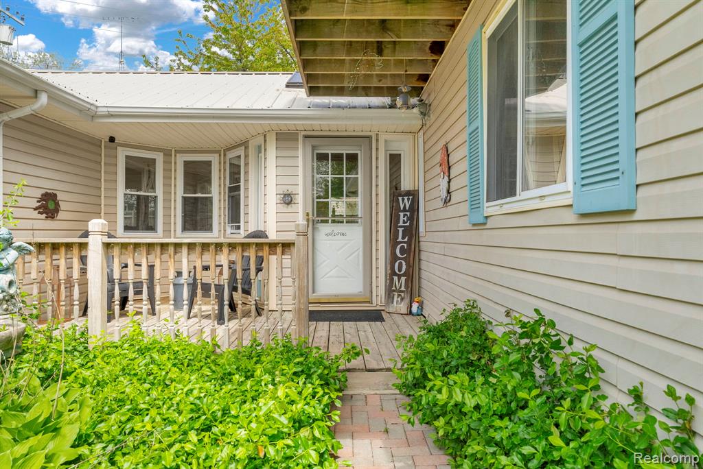 7489 Aspen Road, Lexington, MI 48450 — Photo 10