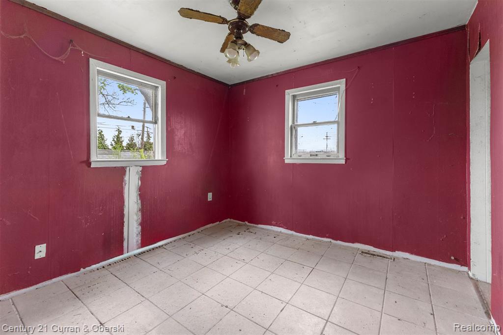 8070 Westpoint Street, Taylor, MI 48180 — Photo 7