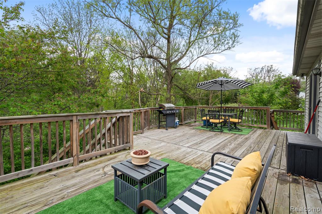 815 Esther Drive, Lake Orion, MI 48362 — Photo 19