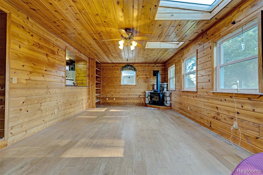 8028 Clarence Street, Goodrich Vlg, MI — Photo 26