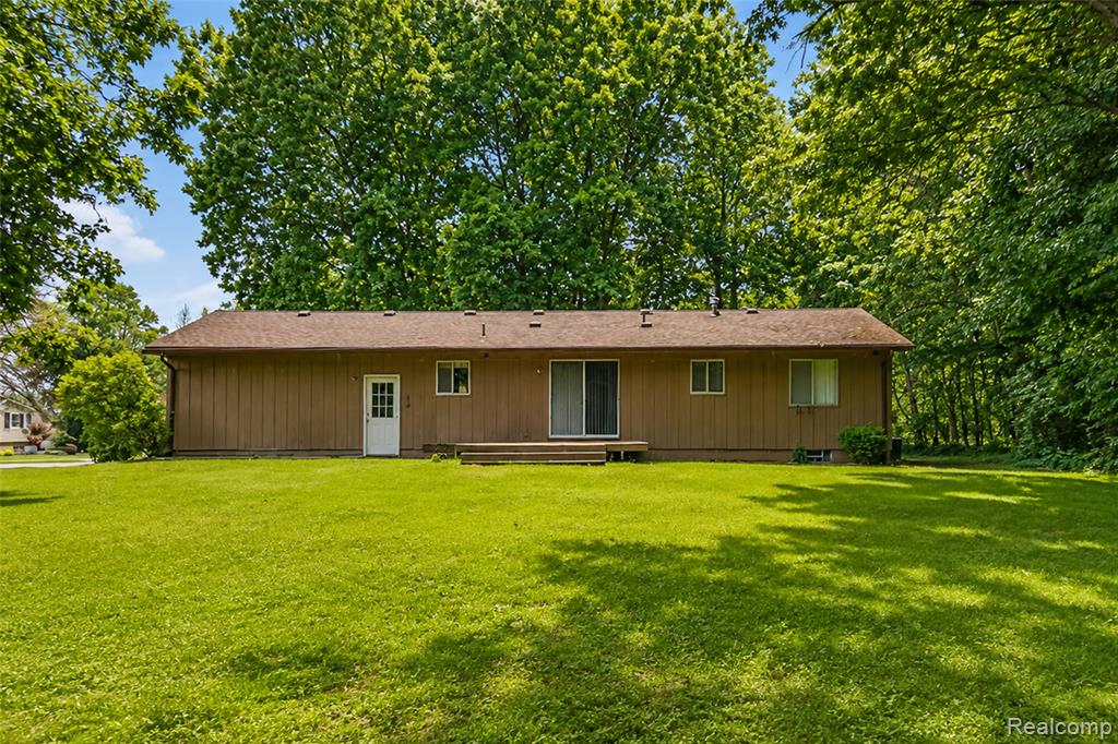 555 Tomahawk Trail, Highland, MI — Photo 30