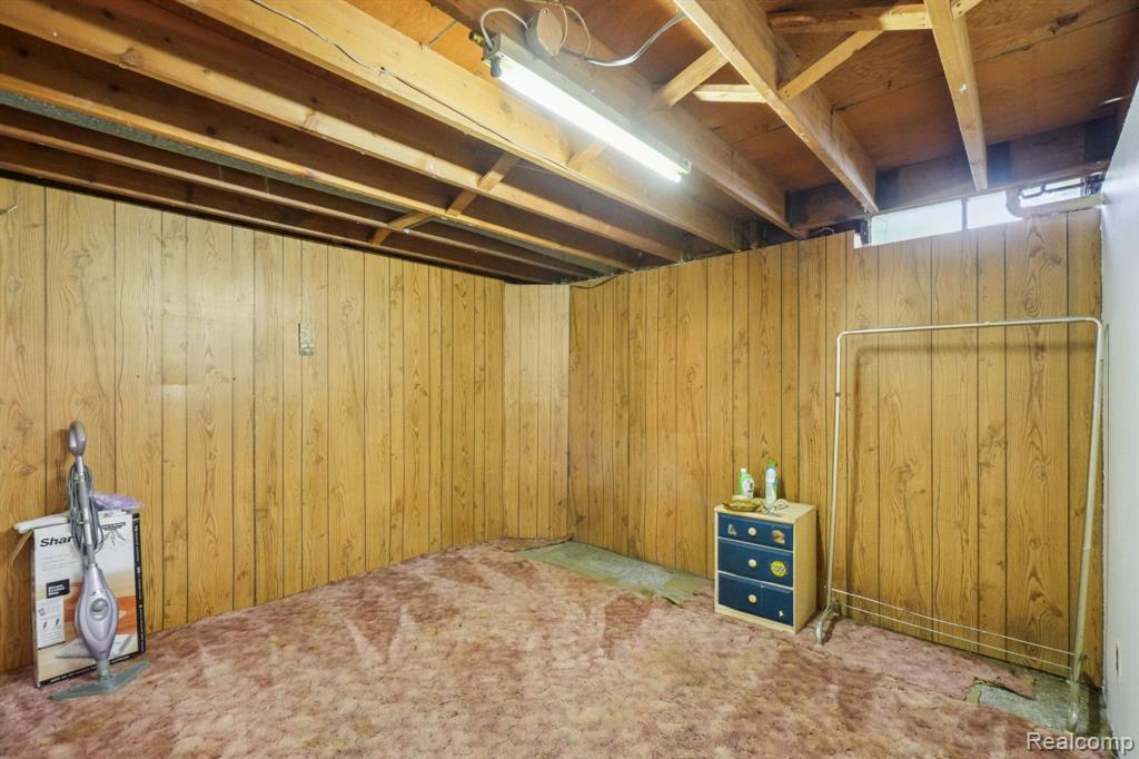 683 Clara Avenue, Pontiac, MI 48340 — Photo 19