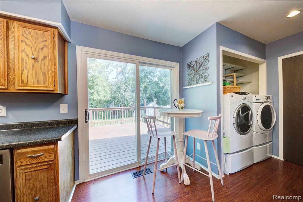 5646 New Meadow Drive, Ypsilanti, MI 48197 — Photo 15
