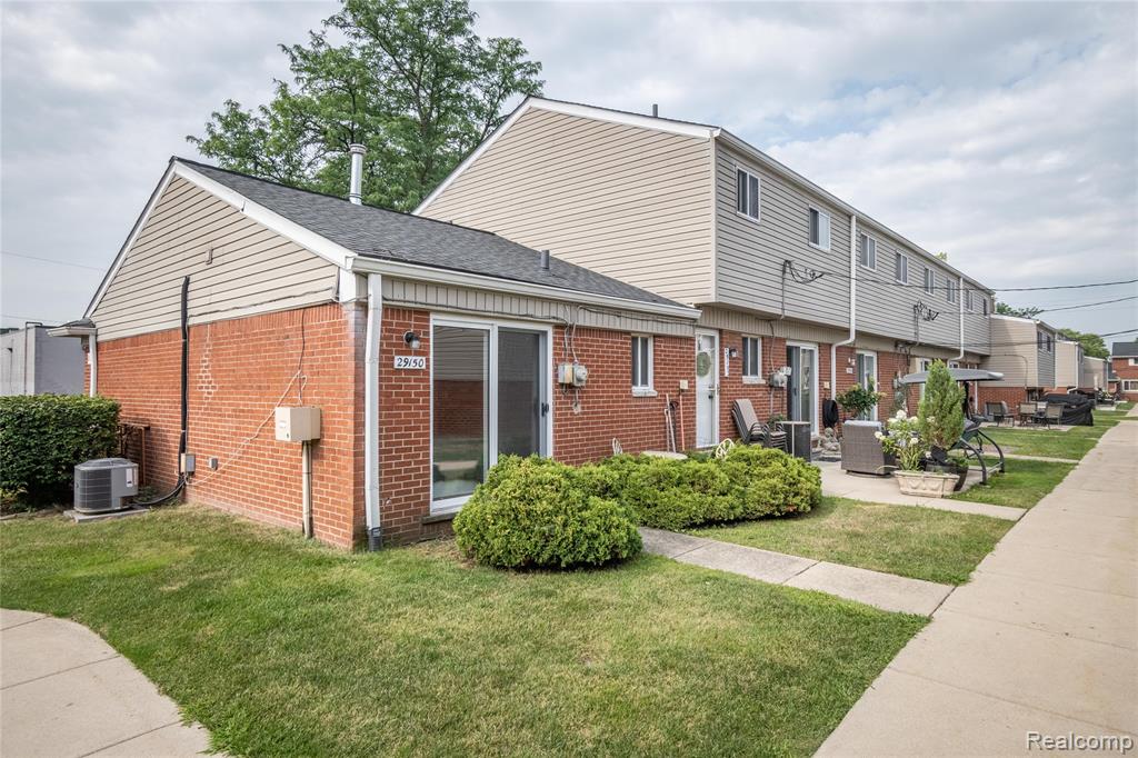 29150 Manchester Street, Westland, MI — Photo 21