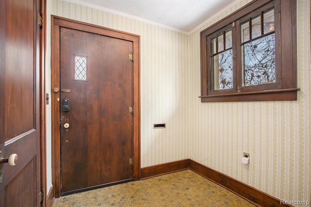 402 WAVERLEY Avenue, Royal Oak, MI 48067 — Photo 7