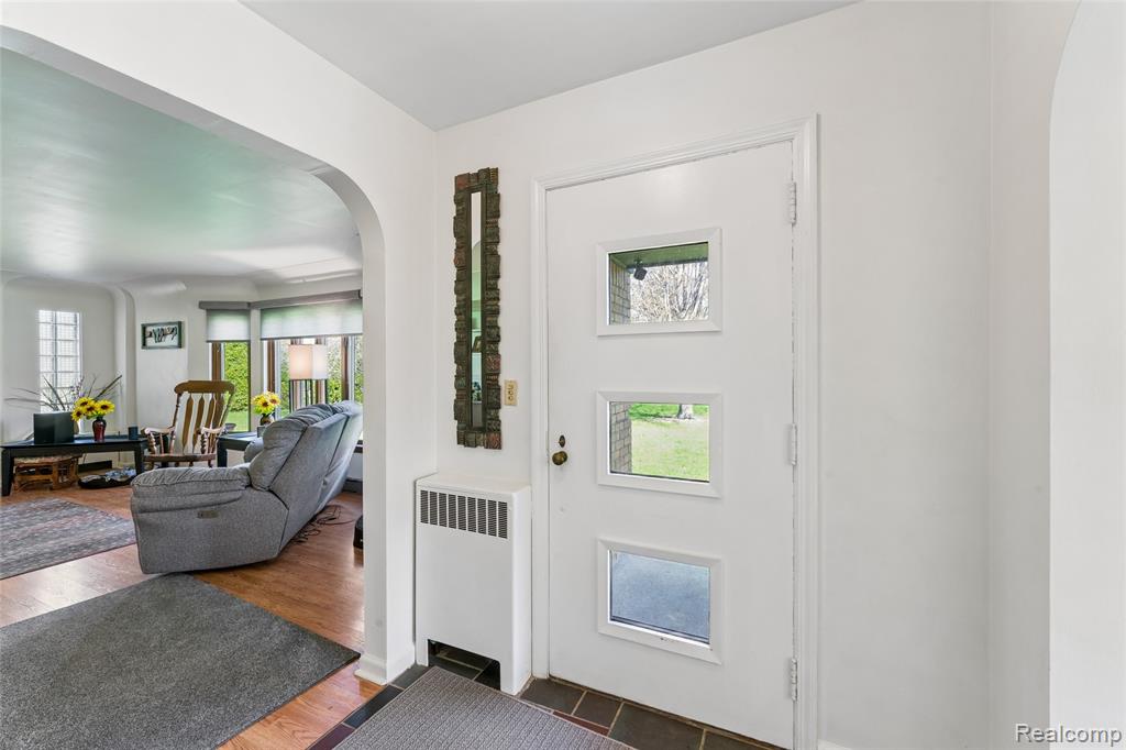 6214 Hugh Street, Burton, MI 48509 — Photo 23