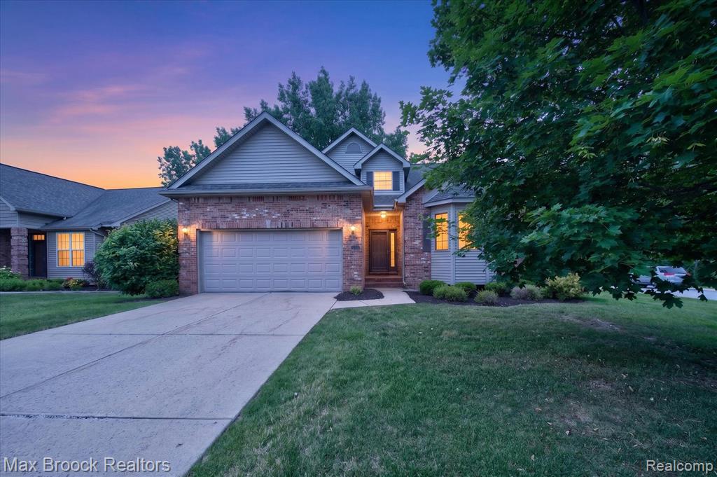 13141 Harbor Landings Drive, 76, Fenton, MI 48430 — Photo 32