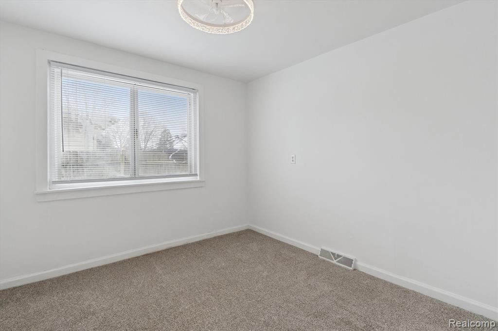 444 S WILLIAM Street, Marine, MI — Photo 17