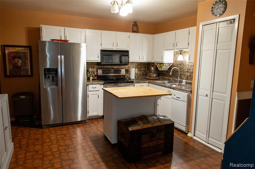 6358 Yorkshire North Riding Road, Flint, MI 48532 — Photo 8