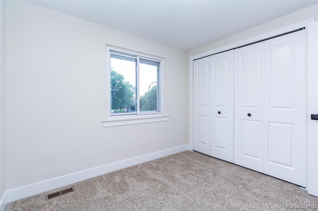 46376 Meadow Lane, Macomb, MI 48044 — Photo 28