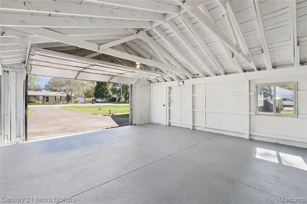 4379 Tillie Drive, Flint, MI 48504 — Photo 26