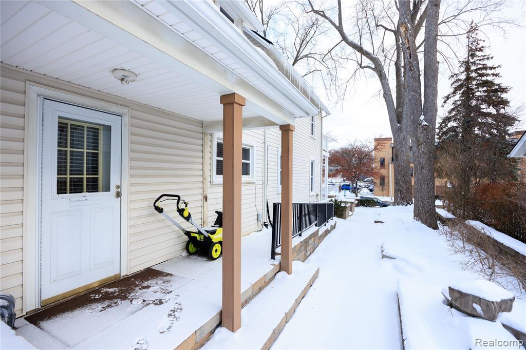 815 N Main Street, Rochester, MI 48307 — Photo 11