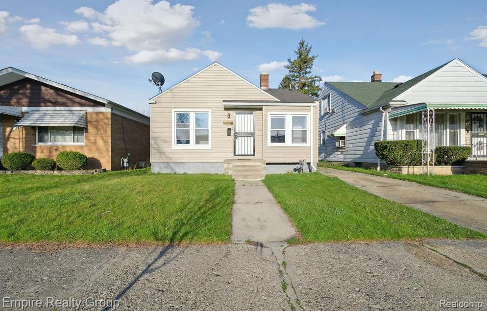 18417 Albion Street, Detroit, MI 48234