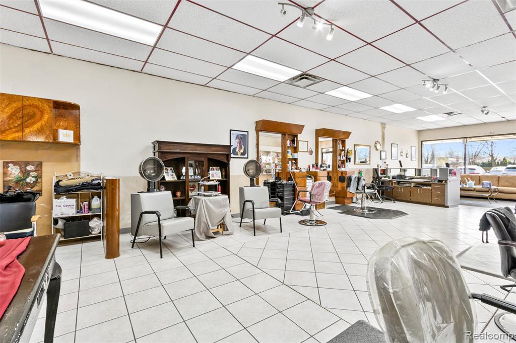 40400 Five Mile Rd, Plymouth, MI 48170 — Photo 9