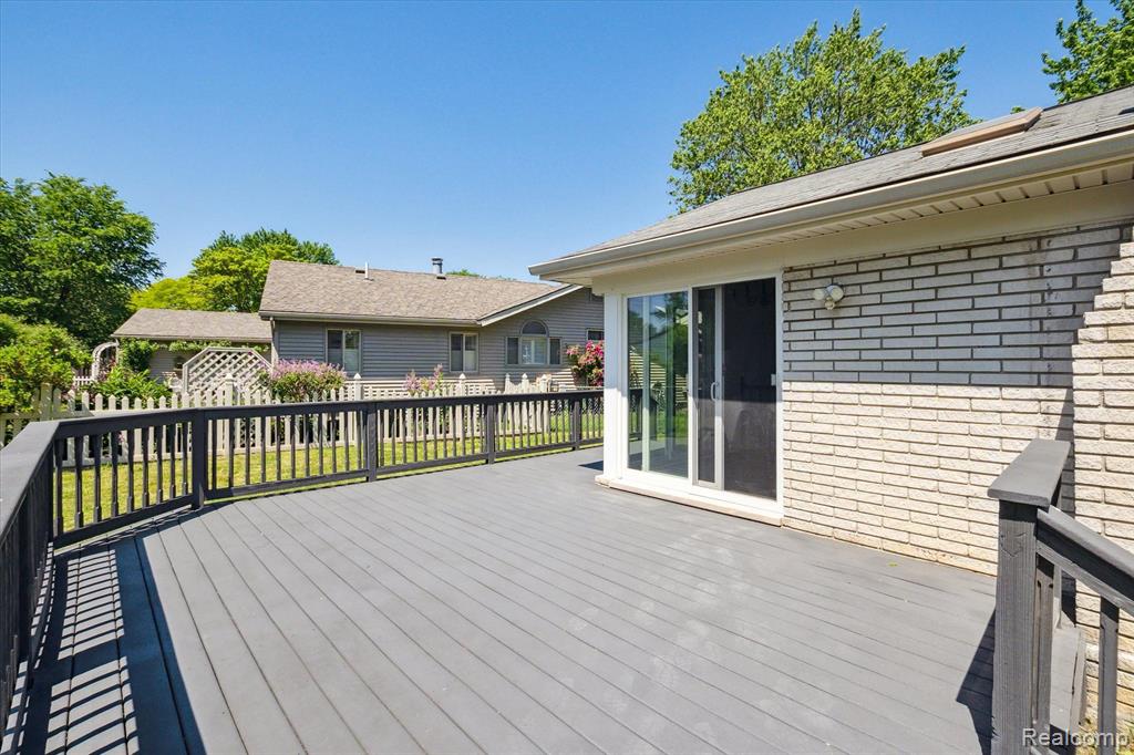 44259 N UMBERLAND Circle, Canton, MI 48187 — Photo 45