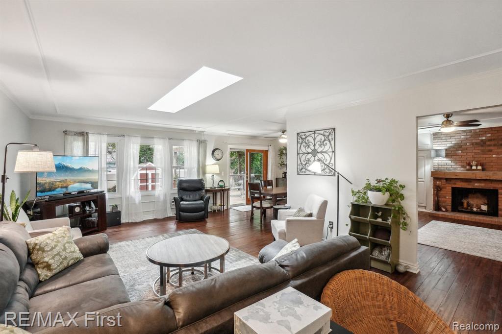 4812 FOXCROFT Drive, Troy, MI 48085 — Photo 4