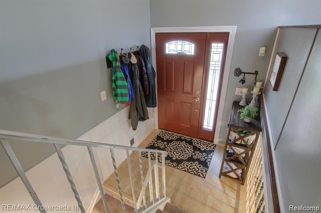 42464 SOMERSET Court, Canton, MI 48187 — Photo 3