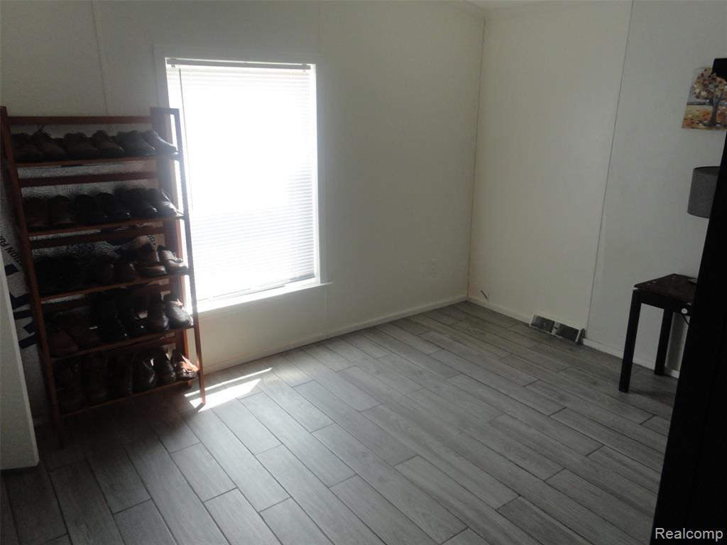 141 Concord, Adrian, MI 49221 — Photo 13