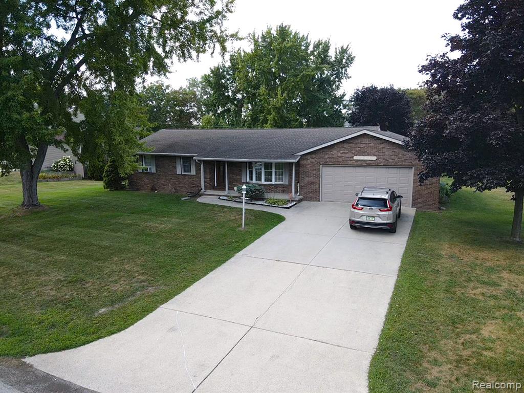 1150 Watson Drive, Fort Gratiot, MI 48059 — front exterior