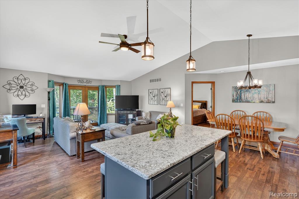 1087 Laurie Lane, 130, Davison, MI 48423 — Photo 12