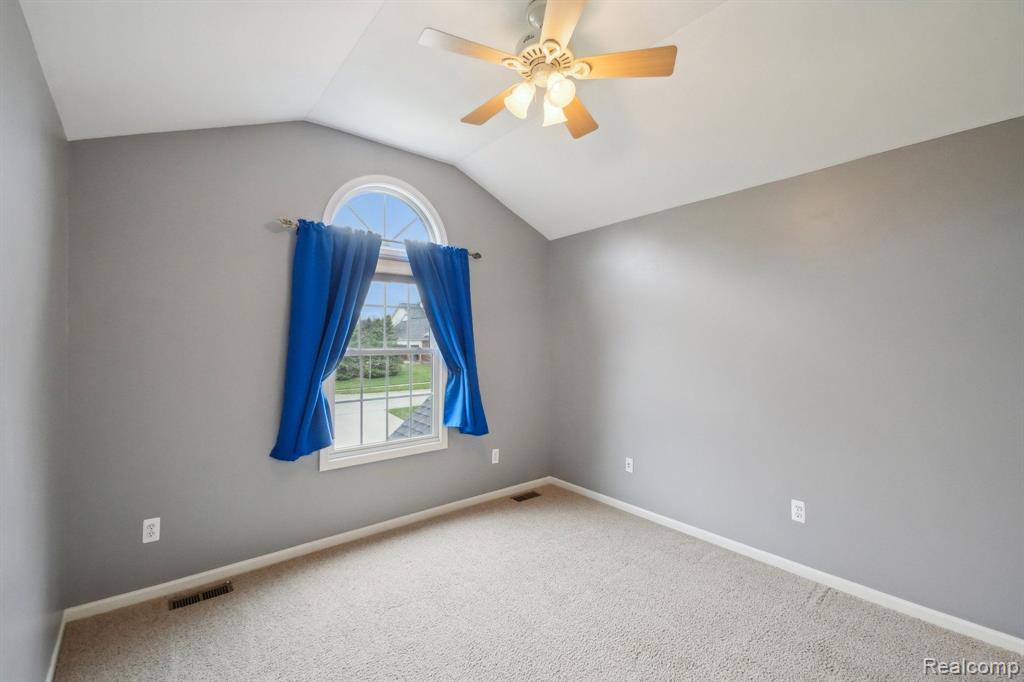 810 JOSHUA Drive, Highland, MI 48356 — Photo 30