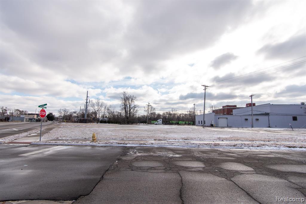 8511 LONYO Street, Dearborn, MI 48126 — Photo 8