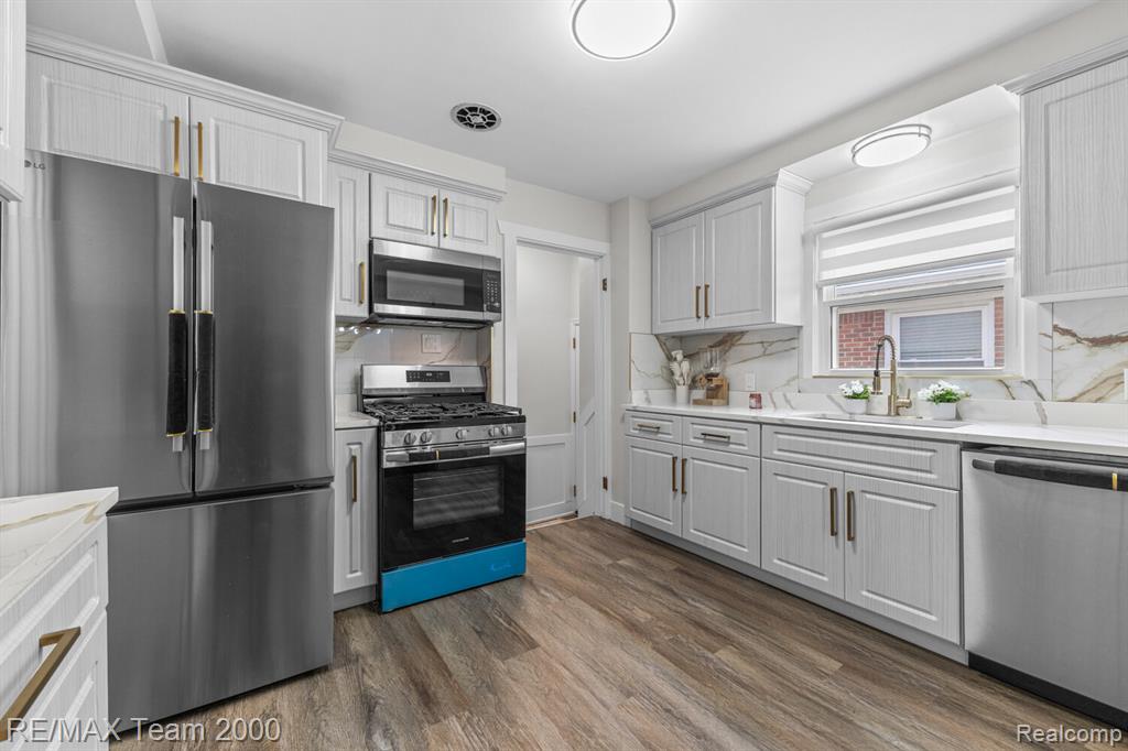 7275 Colonial Street, Dearborn Heights, MI 48127 — Photo 11