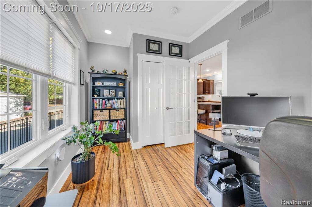 818 Longfellow Avenue, Royal Oak, MI 48067 — Photo 25