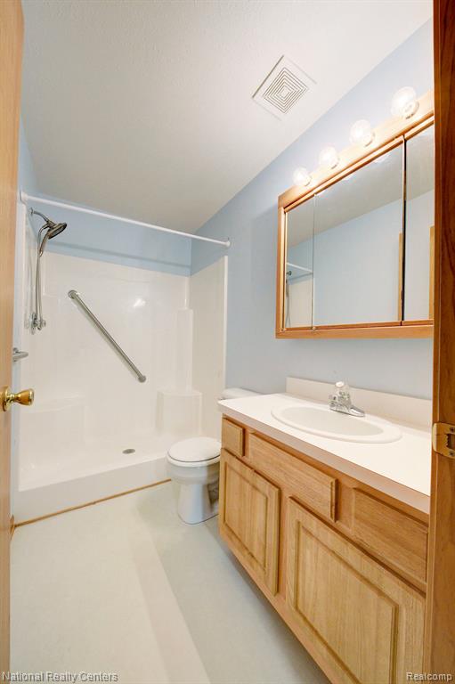306 MARIGOLD Circle, Westland, MI — Photo 12