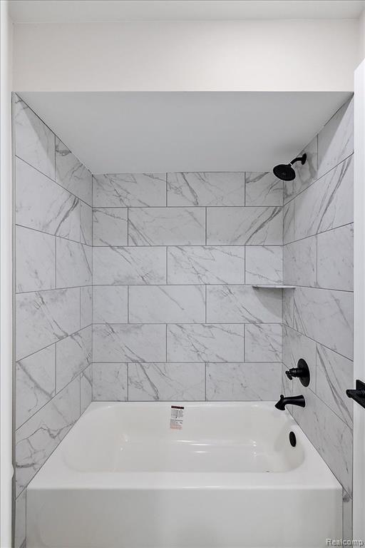 4075 Blossom Drive, Sterling Heights, MI 48314 — Photo 50