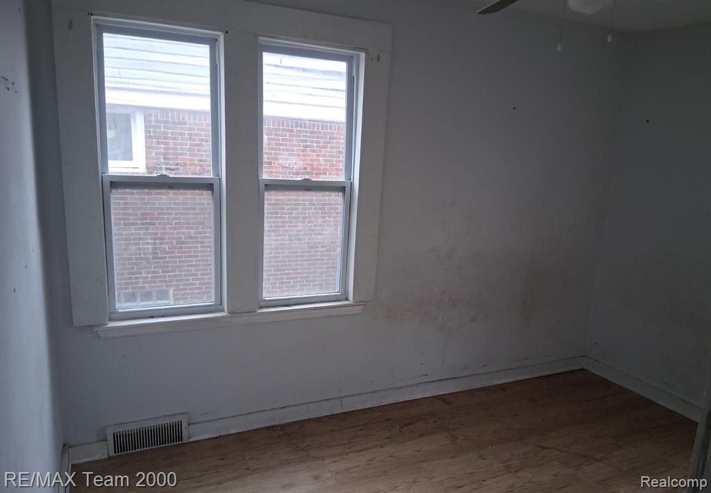 9925 Bishop Street, Detroit, MI 48224 — Photo 20