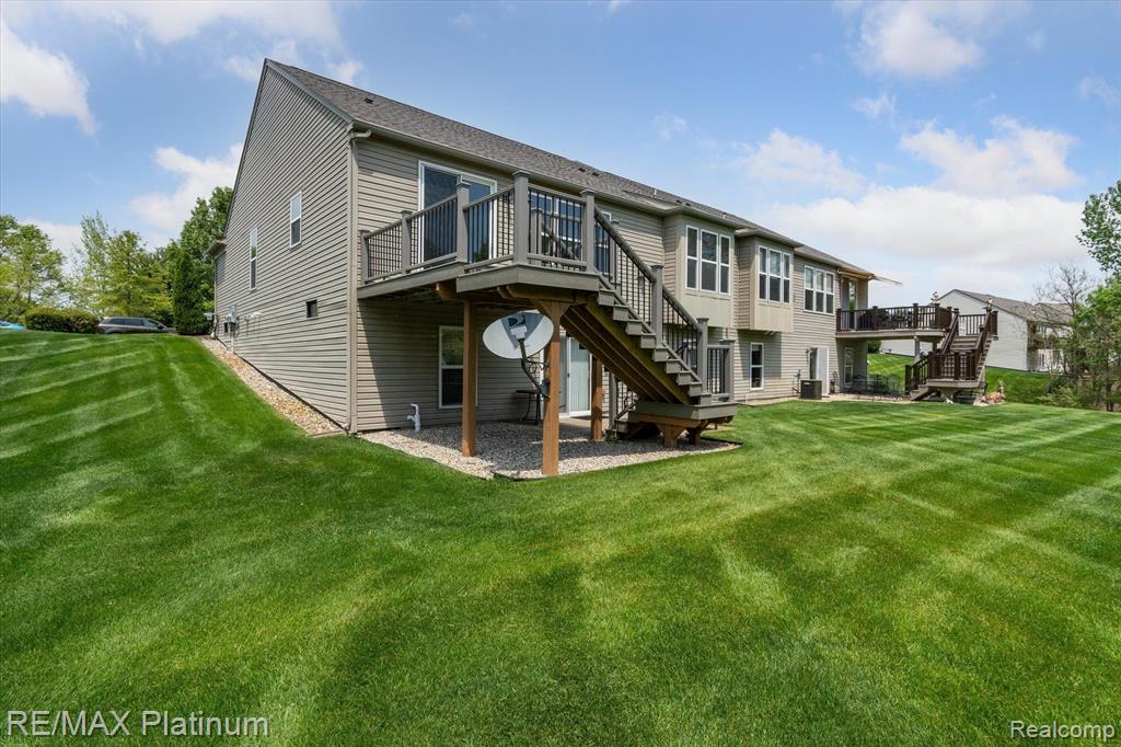 3872 RAINIER Drive, 94, Howell, MI 48843 — Photo 40