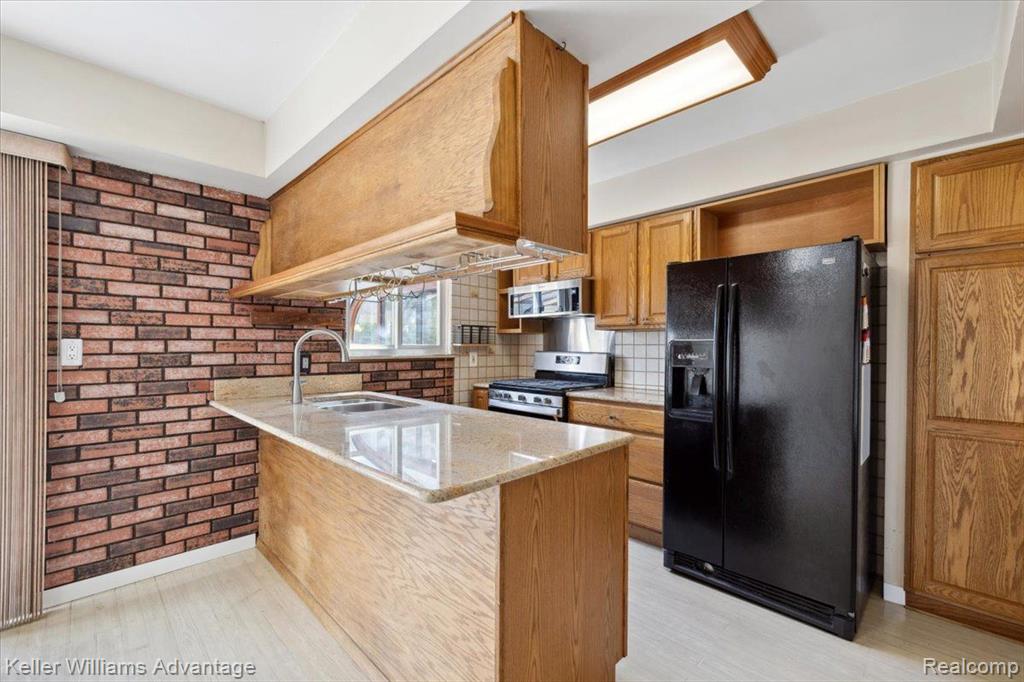 6948 FAIRFIELD Street, Garden City, MI — Photo 12