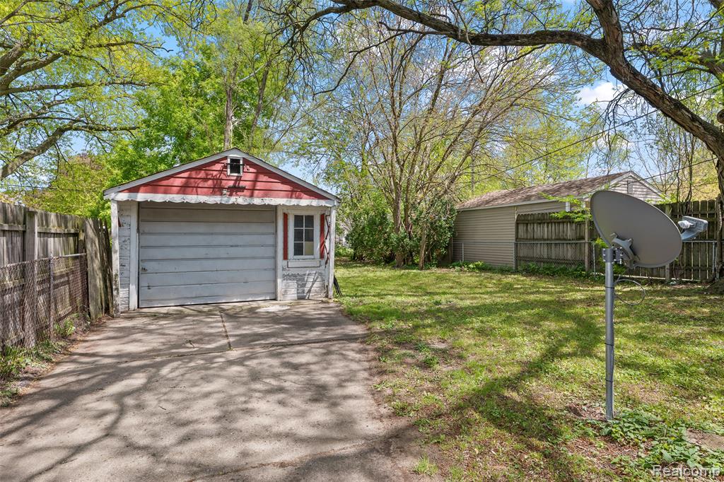 7490 Lamphere, Redford, MI 48239 — Photo 24