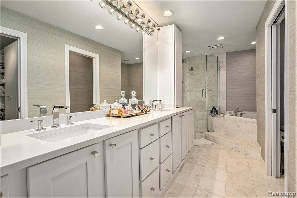 5472 Bristol Parke Drive, Clarkston, MI 48348 — Photo 14