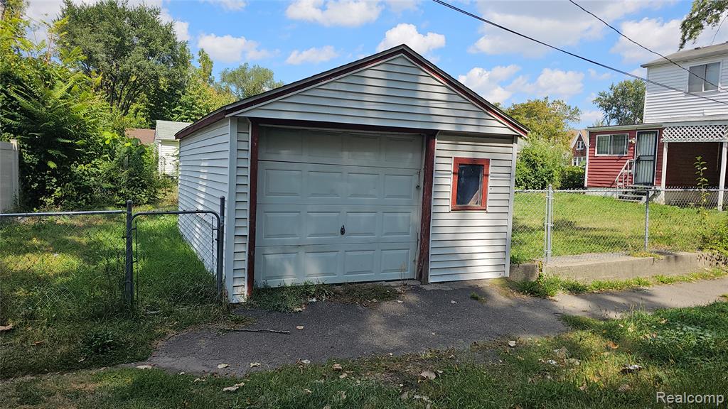 6303 Grandmont Avenue, Detroit, MI 48228 — Photo 35