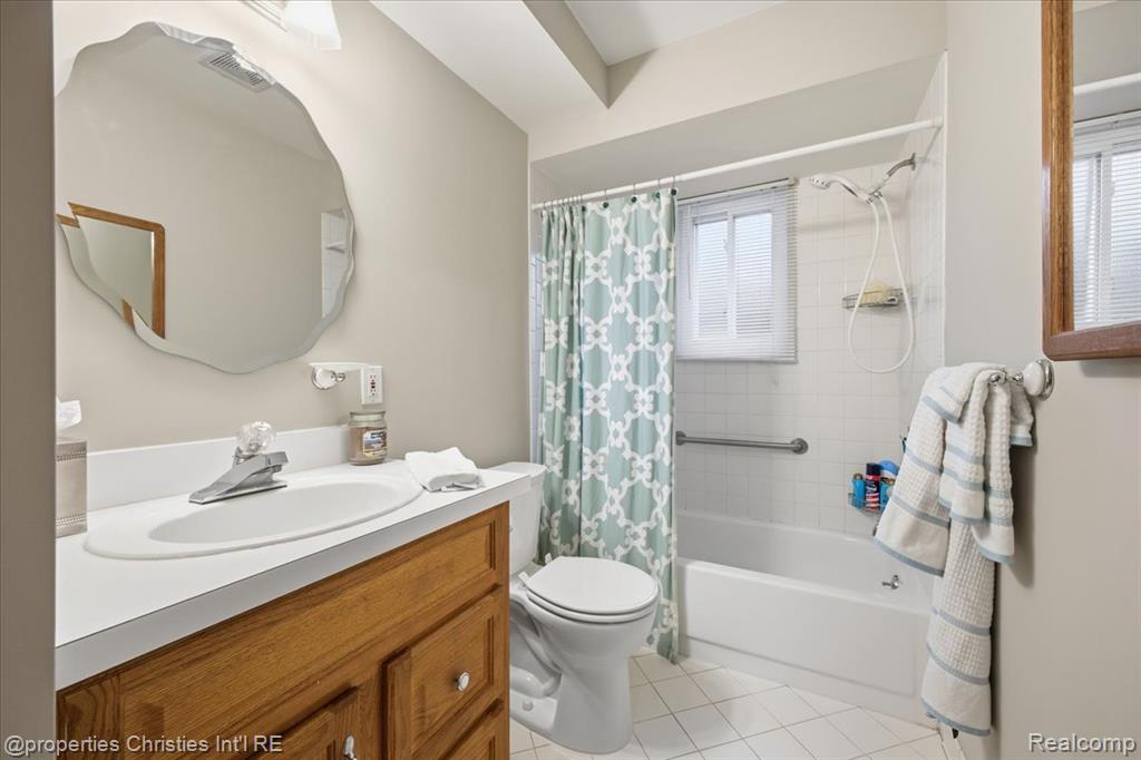 24289 Dale Avenue, Eastpointe, MI 48021 — Photo 23