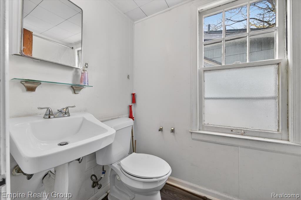 19345 Omira Street, Highland Park, MI 48203 — Photo 23