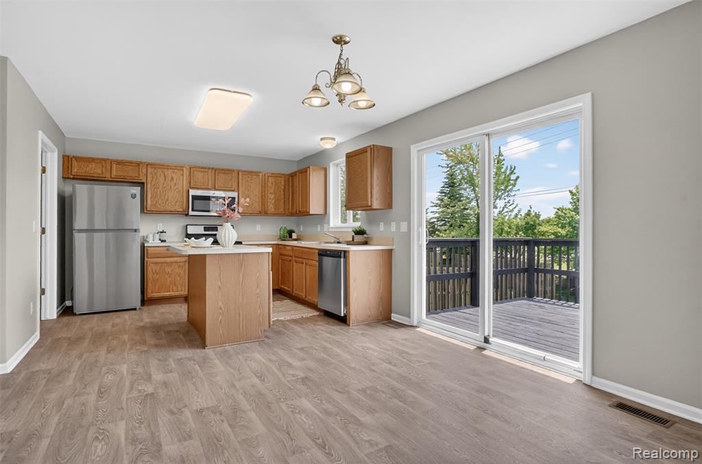 7460 Kensington Drive, Ypsilanti, MI 48197 — Photo 17