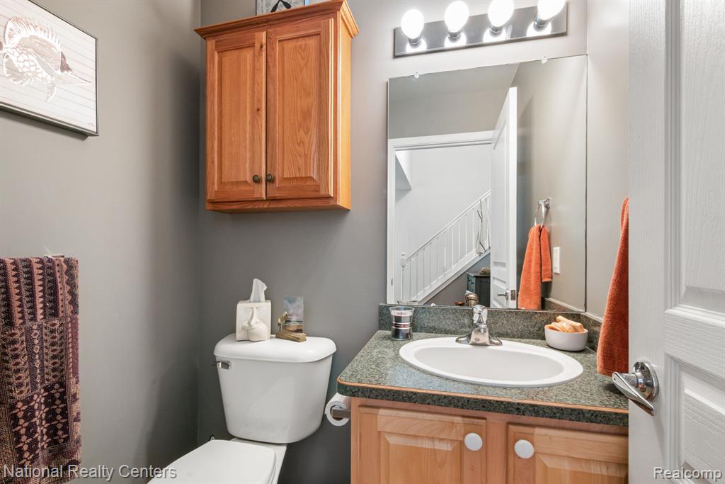 8019 Springdale Drive, White Lake, MI — Photo 11