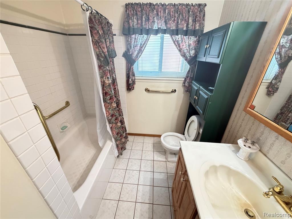 29265 Van Laan Drive, Warren, MI 48092 — Photo 15