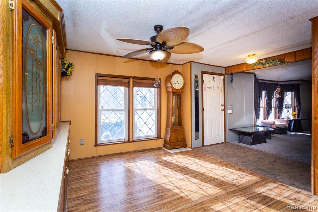 8200 Oakville Waltz Road, Belleville, MI 48111 — Photo 17