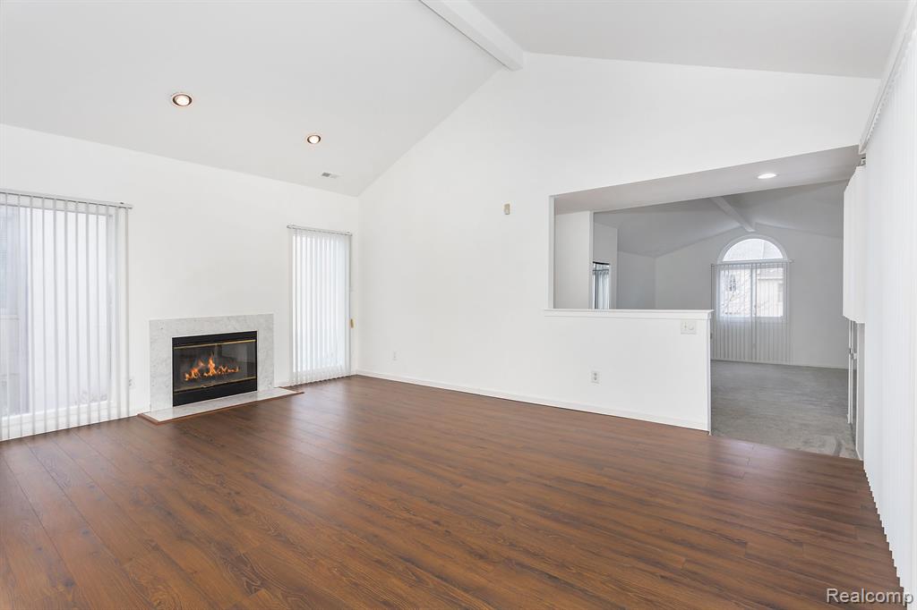 29371 LAUREL Drive, Farmington Hills, MI 48331 — Photo 2