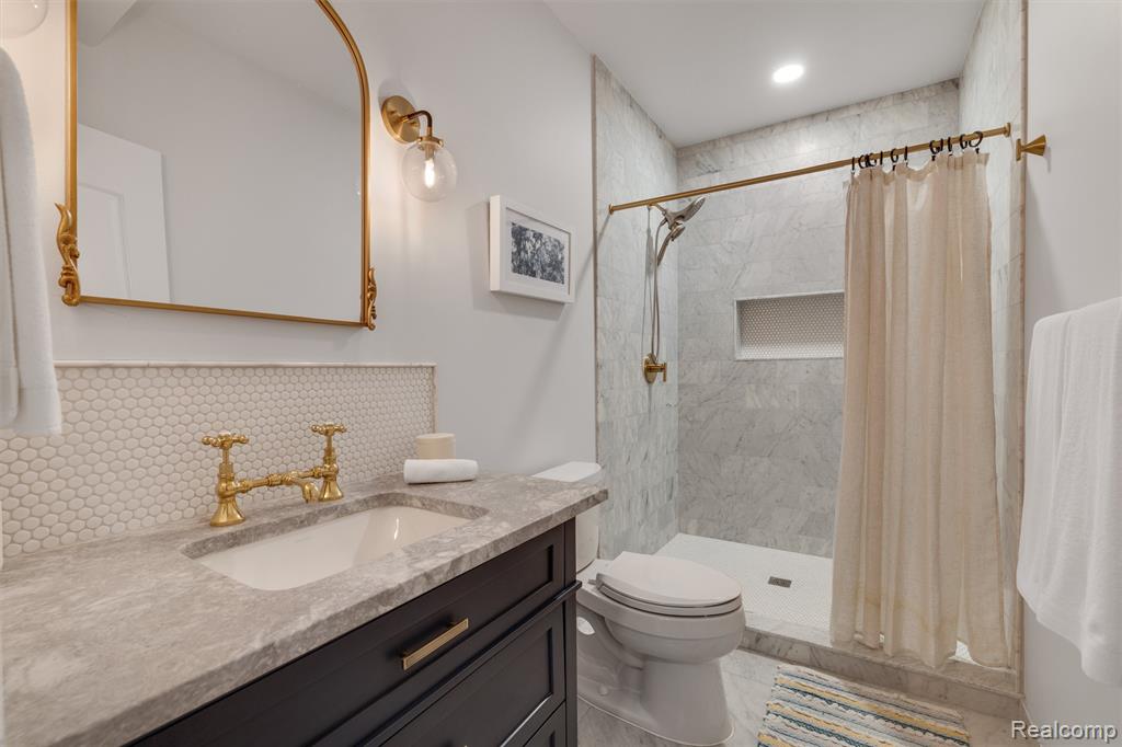 709 S Blair Avenue, Royal Oak, MI 48067 — Photo 37