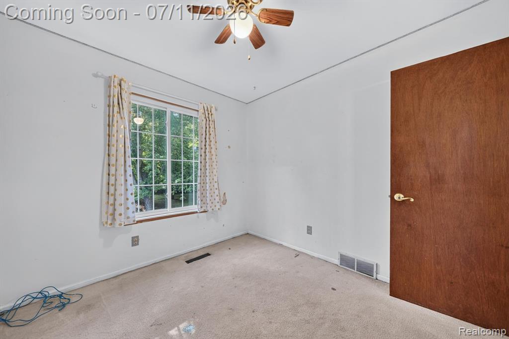 4430 N Center Road, Flint, MI 48506 — Photo 19